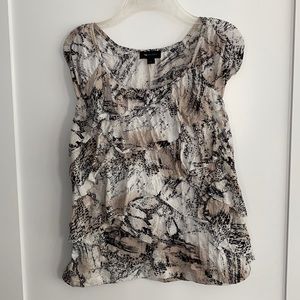 Great shirt for warm Fall days